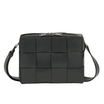 BOTTEGA VENETA CASSETTE CAMERA BAG