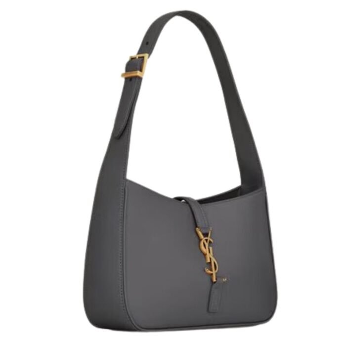 SAINT LAURENT LE 5 À 7 IN SMOOTH LEATHER