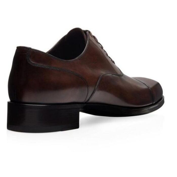 TOM FORD BURNISHED LEATHER ELKAN LACE UP DARK CIGAR
